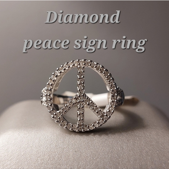 Sterling Silver 1/4cttw Diamond Peace Sign Ring NWT - Picture 2 of 8